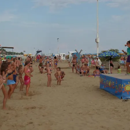 Ferienhaus Fuer 5 Personen Ca 32 Qm In Bibione, Adriakueste Italien Und Umgebung بيبيوني