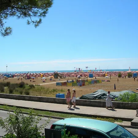 بيت للعطل Ferienhaus Fuer 5 Personen Ca 32 Qm In Bibione, Adriakueste Italien Und Umgebung *